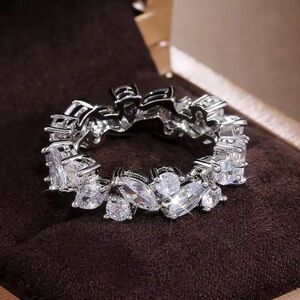 🍃Silver Eternity Leaf Cz Diamond Band